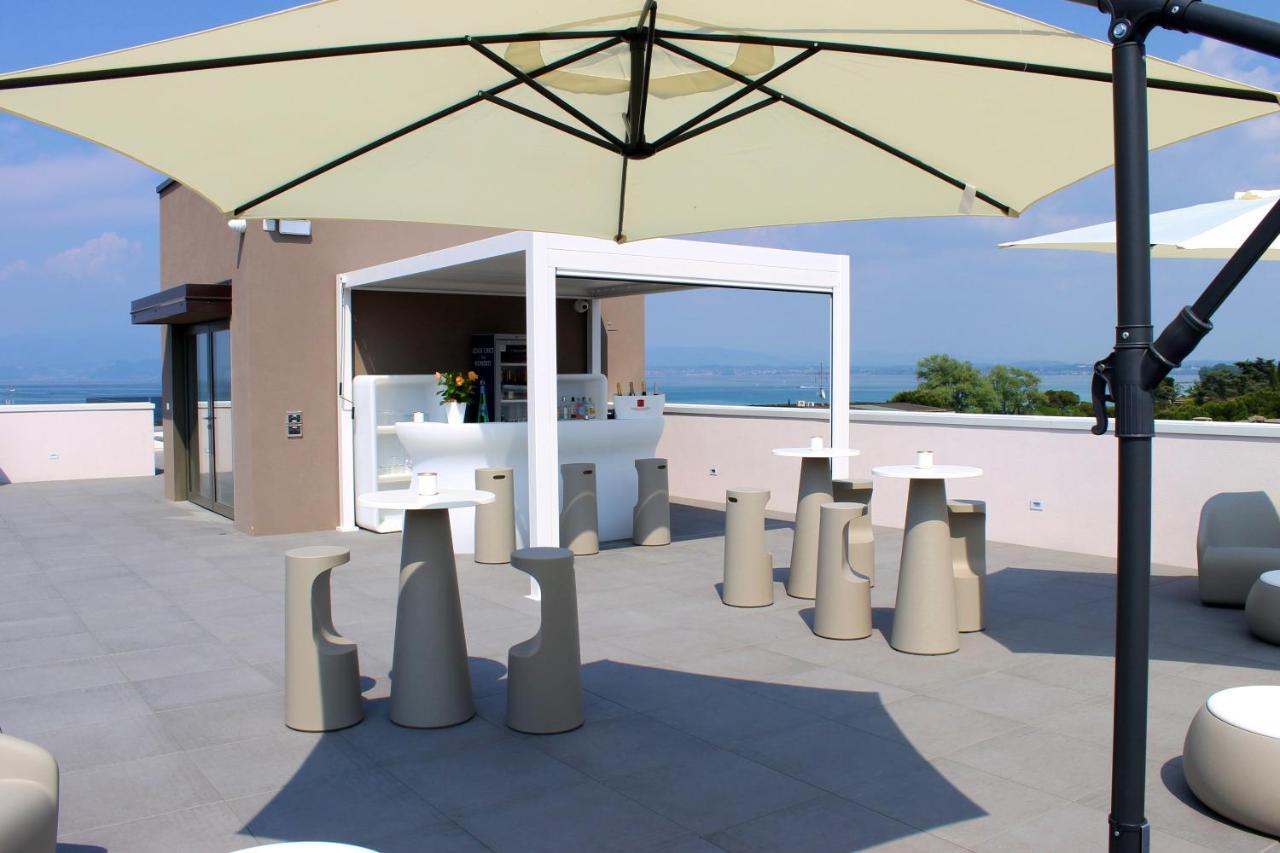 Hotel Cristal Sirmione Exteriör bild