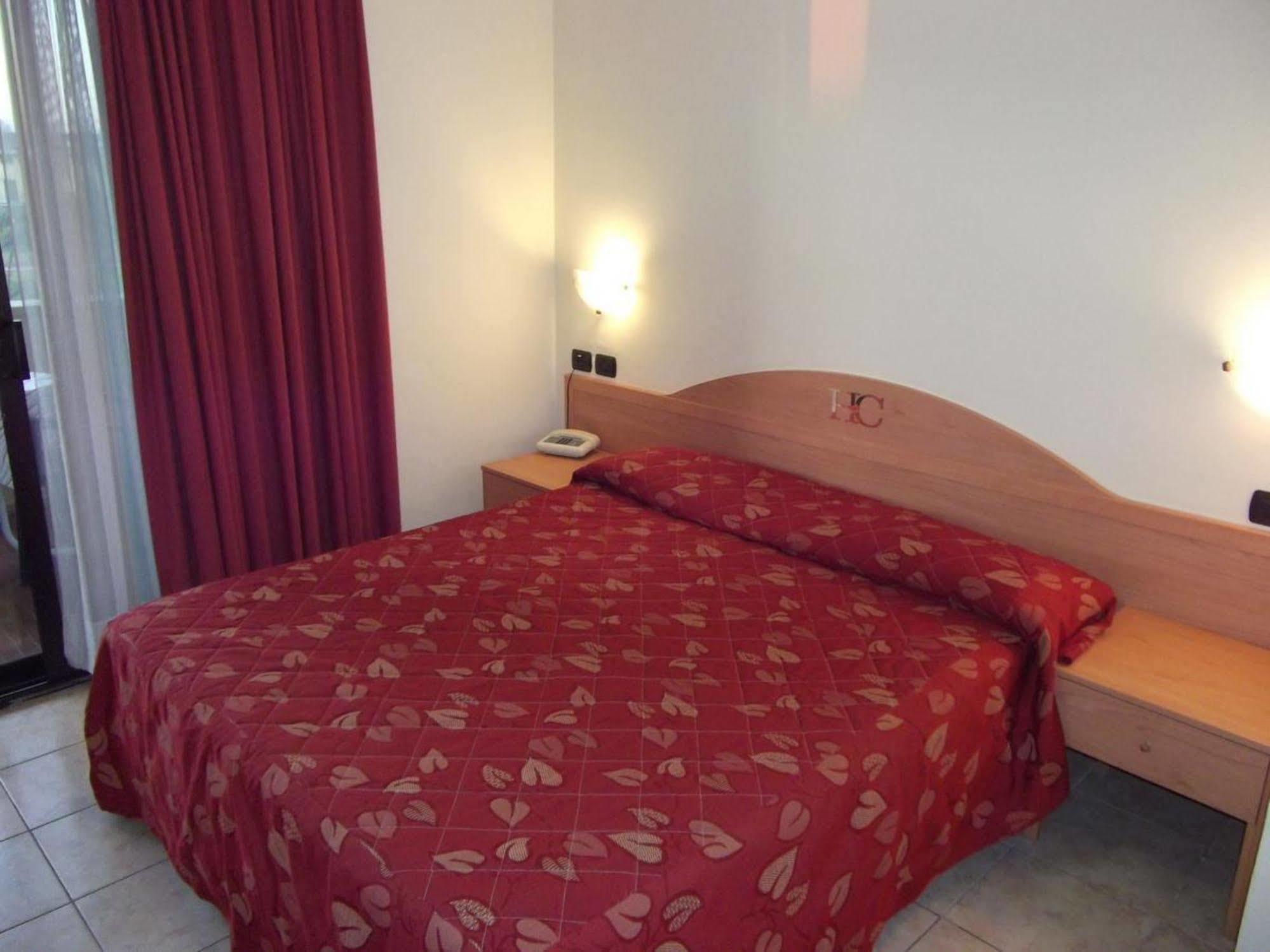 Hotel Cristal Sirmione Exteriör bild